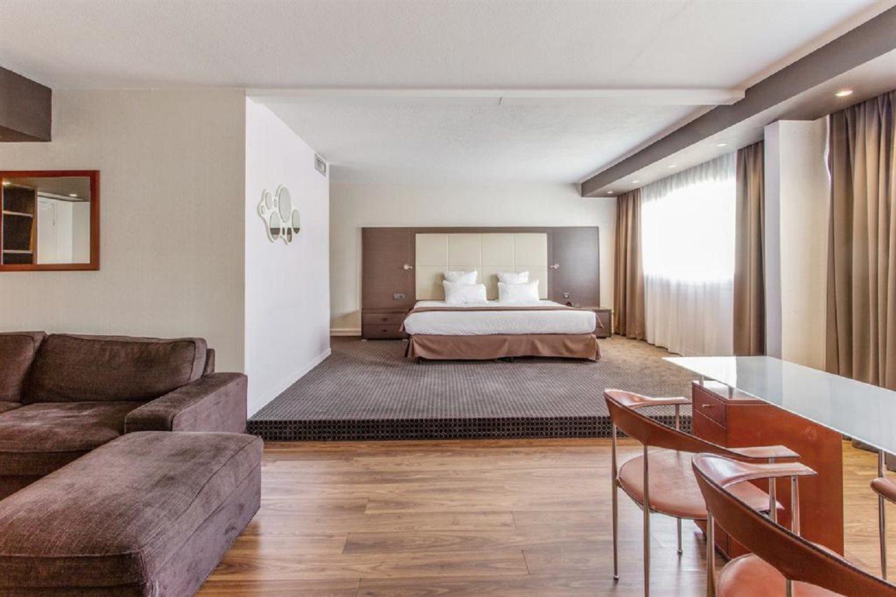 Zenitude Hotel Grenoble Alpexpo Екстериор снимка