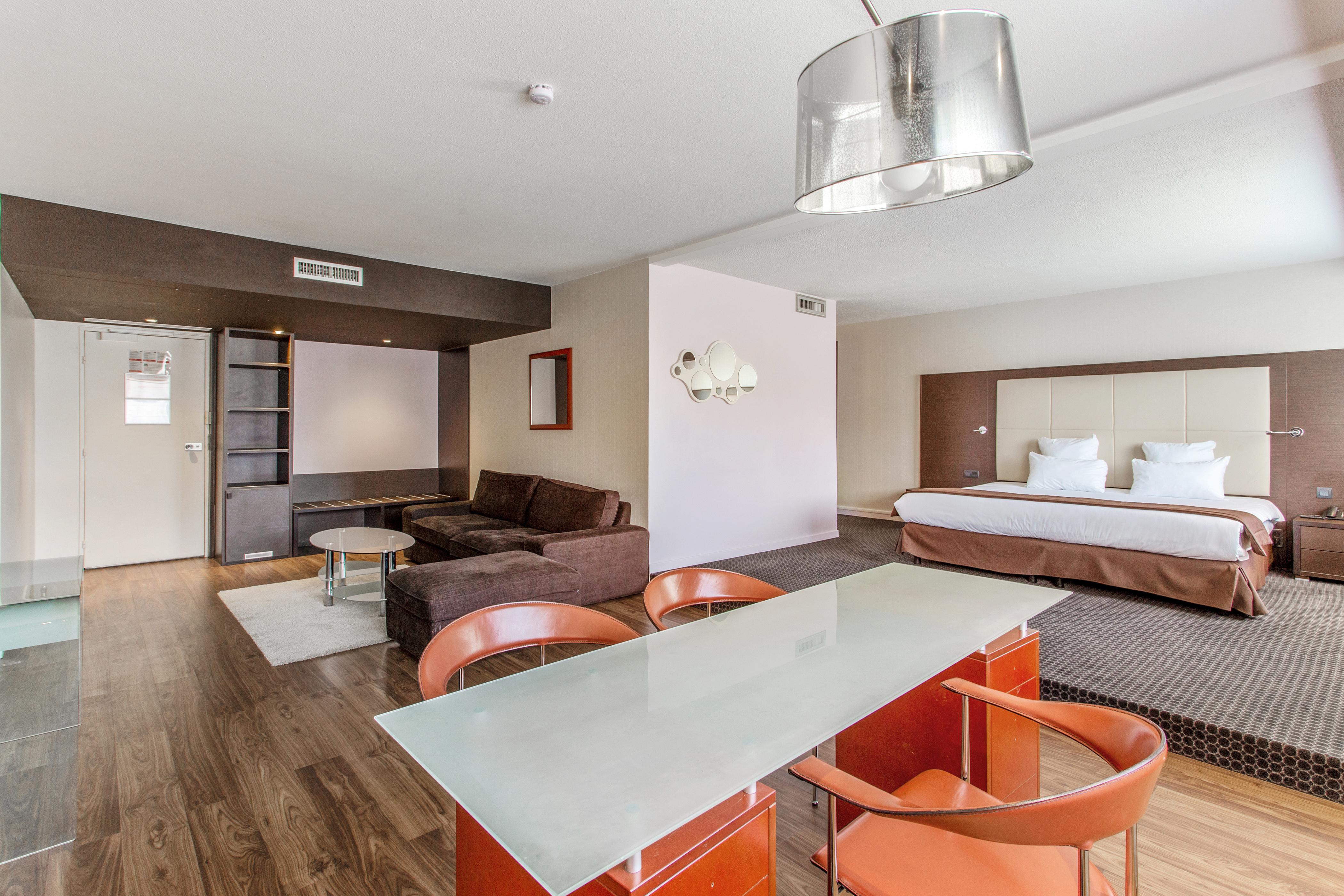 Zenitude Hotel Grenoble Alpexpo Екстериор снимка